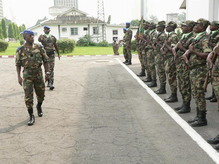 FRCI / Cérémonie d’hommage au caporal Touré Issiaka : Le général Bakayoko pleure devant Alassane Ouattara